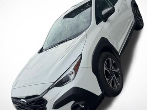 Used 2025 Subaru Crosstrek 2.0i Premium AWD/4WD image 3