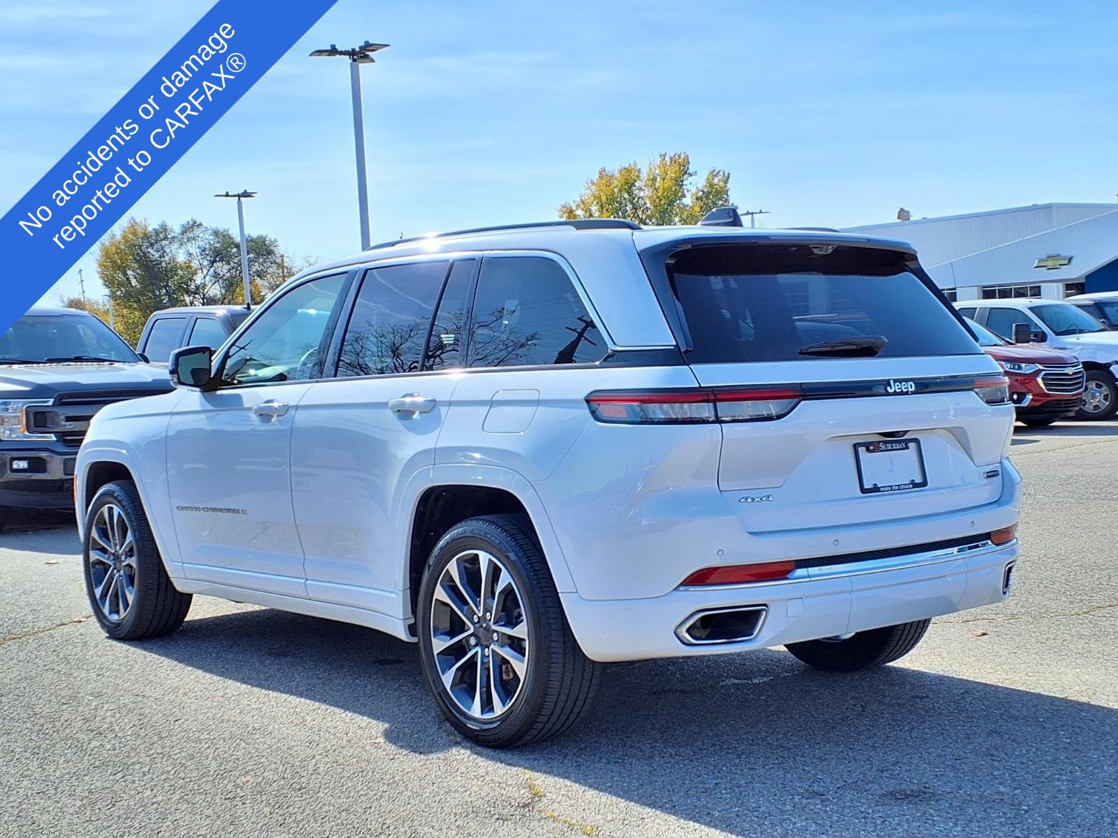 Used 2023 Jeep Grand Cherokee Overland w/ Adv Protech Group III AWD/4WD image 8