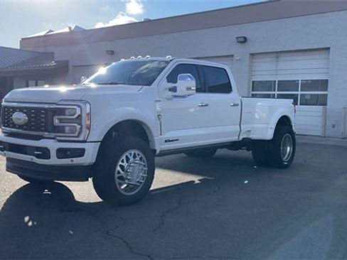 Used 2024 Ford F450 King Ranch w/ Chrome Package image 5