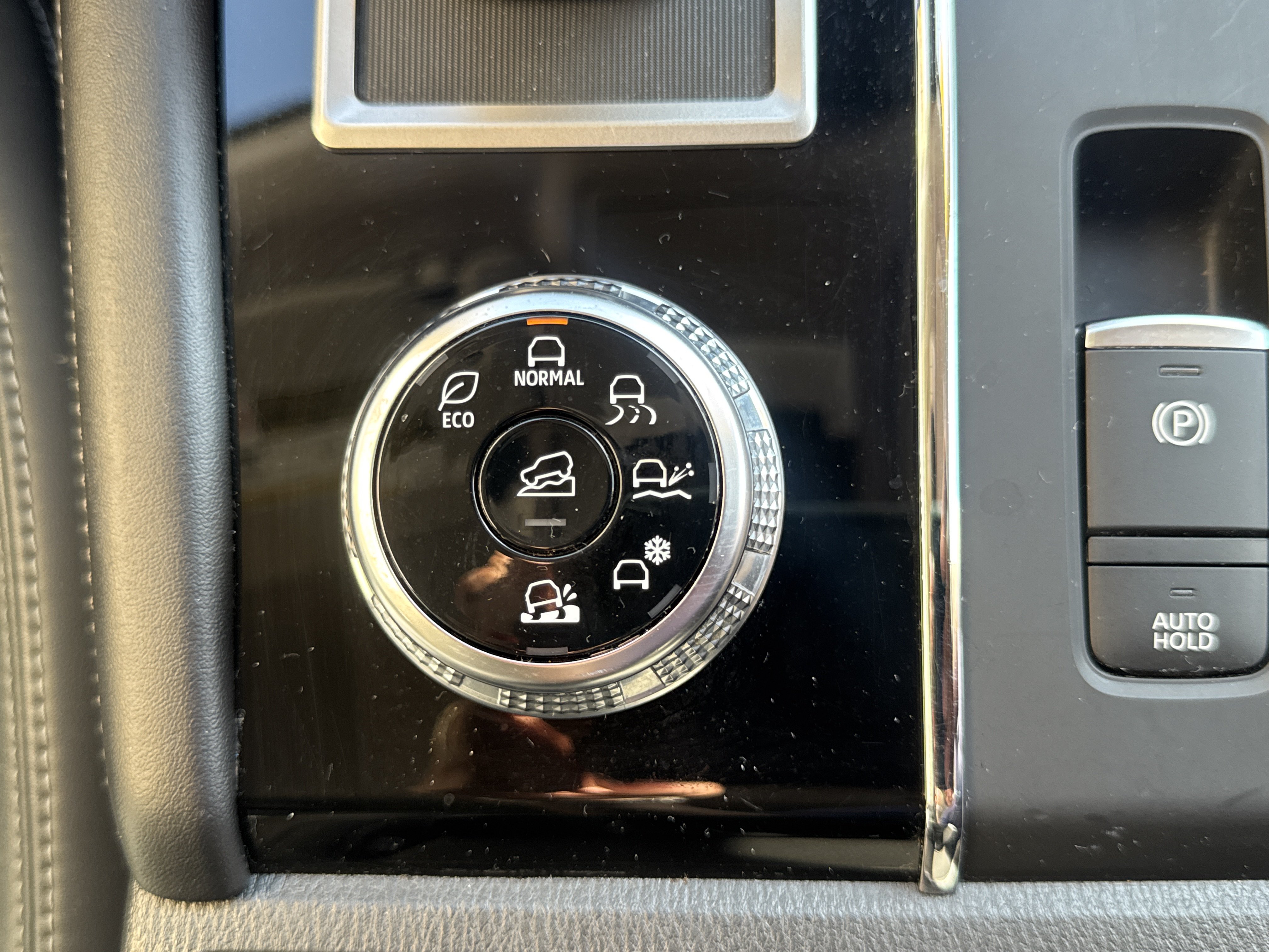 Used 2022 Mitsubishi Outlander SE AWD/4WD image 16