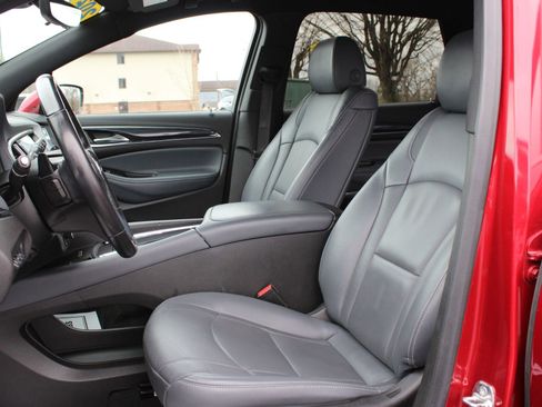 Used 2024 Buick Enclave Premium FWD image 17