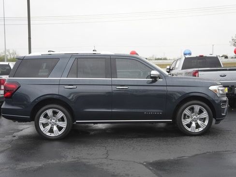 Certified 2023 Ford Expedition Platinum image 5