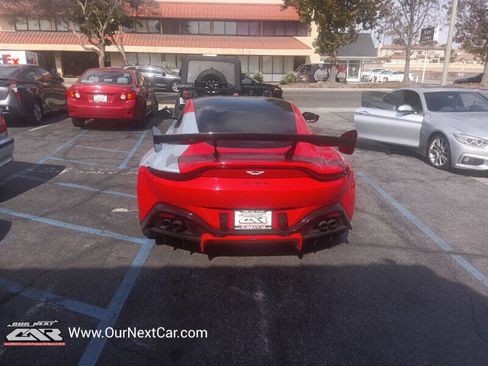 Used 2019 Aston Martin V8 Vantage Coupe image 15