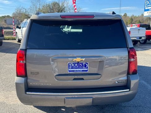 Used 2018 Chevrolet Suburban Premier image 8