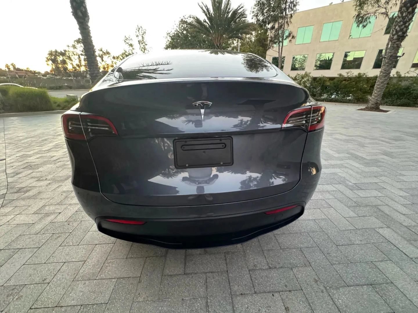 Used 2021 Tesla Model Y Long Range AWD/4WD image 5
