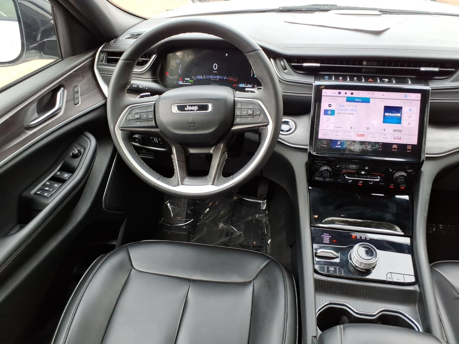 Used 2024 Jeep Grand Cherokee Limited 4xe AWD/4WD image 19