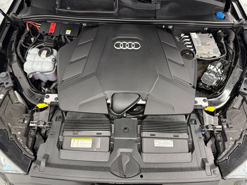 Used 2023 Audi Q7 3.0T Premium Plus w/ Premium Plus Package AWD/4WD image 41