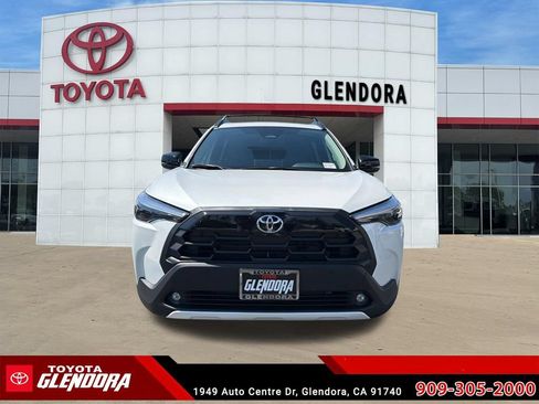 New 2026 Toyota Corolla Cross XLE w/ Convenience Package FWD image 3