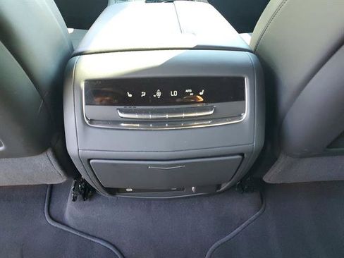 Certified 2023 Cadillac Escalade Sport w/ LPO, ONYX Package AWD/4WD image 40
