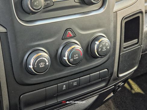 Used 2016 RAM 1500 Express RWD image 21