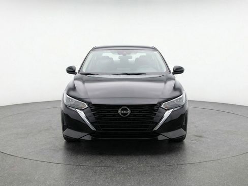 Used 2025 Nissan Sentra SV FWD image 2