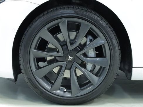 Used 2019 Tesla Model 3 Long Range image 8