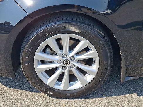 Used 2025 Toyota Corolla SE FWD image 8