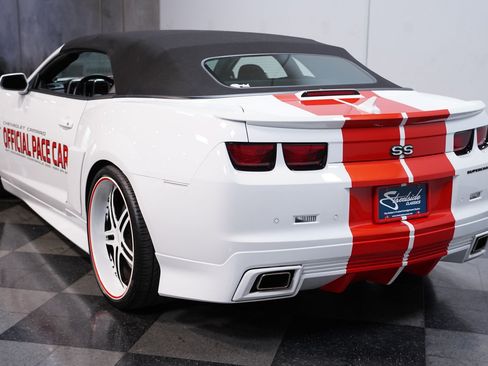 Used 2011 Chevrolet Camaro SS w/ RS Package RWD image 9