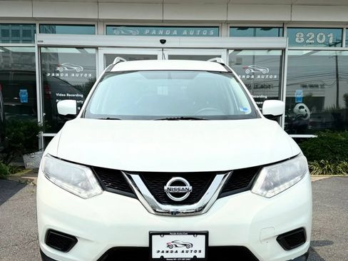 Used 2016 Nissan Rogue S FWD image 2