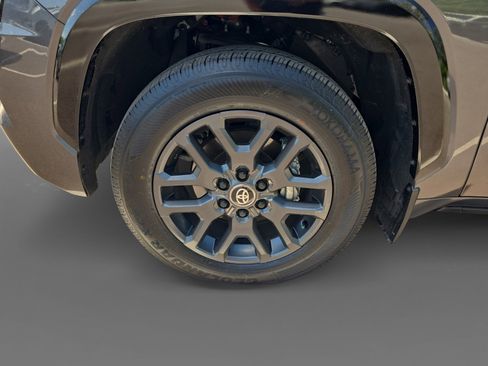 Used 2026 Toyota Sequoia Platinum image 9