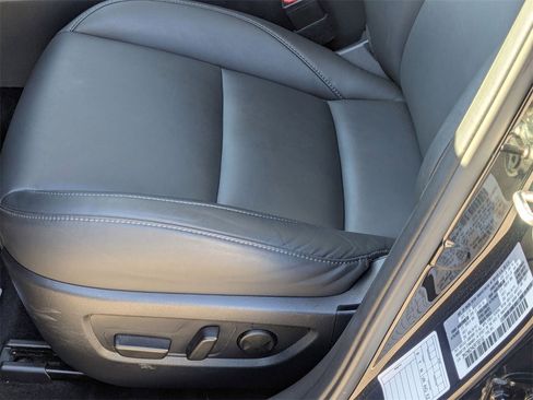 Used 2025 MAZDA CX-30 AWD 2.5 S w/ Preferred Package image 22