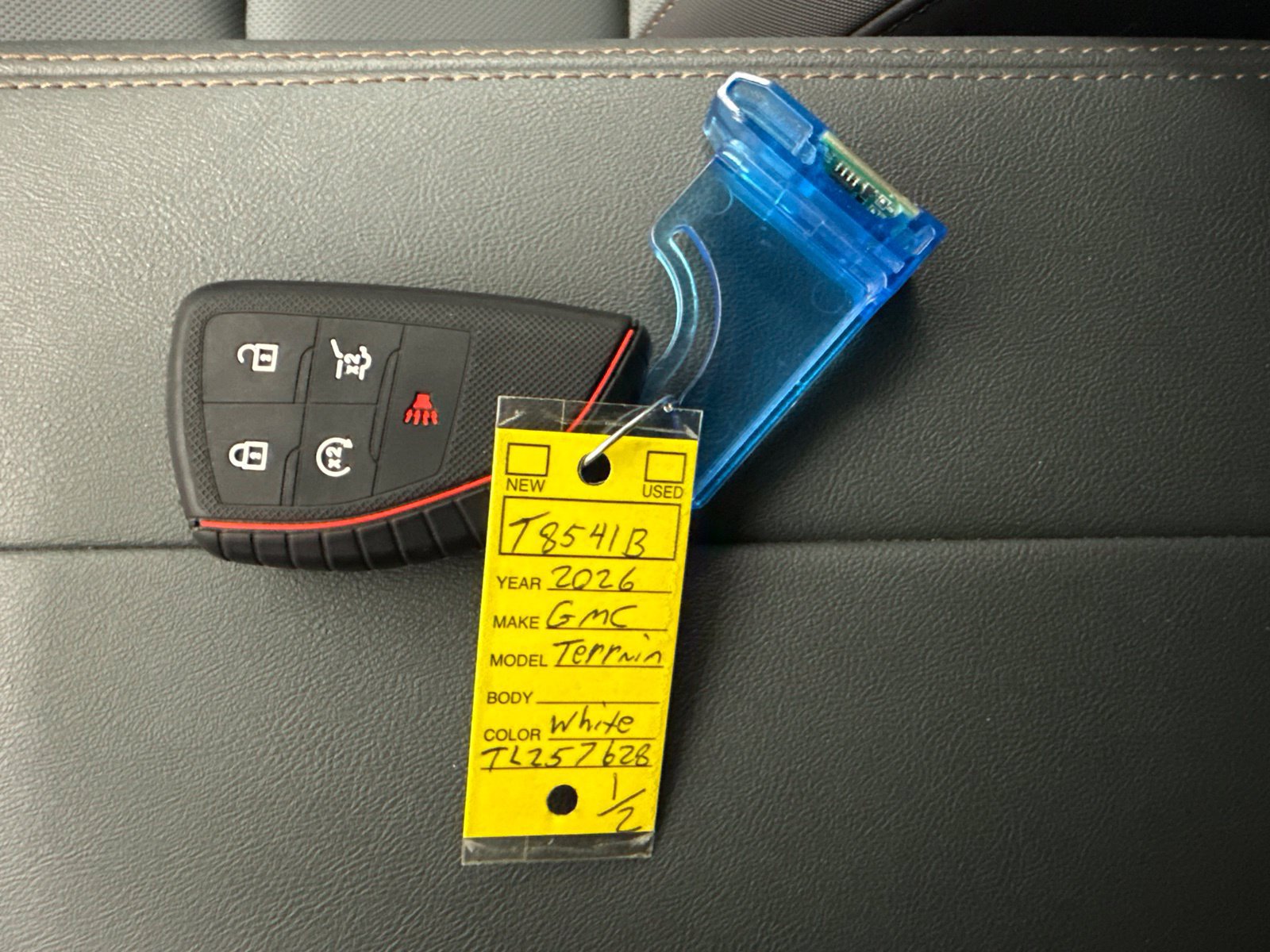 Used 2026 GMC Terrain AT4 w/ Technology Package II AWD/4WD image 29