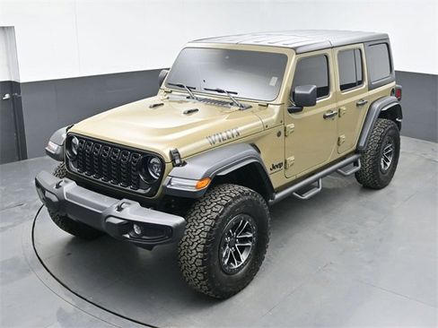 Used 2025 Jeep Wrangler Willys image 34