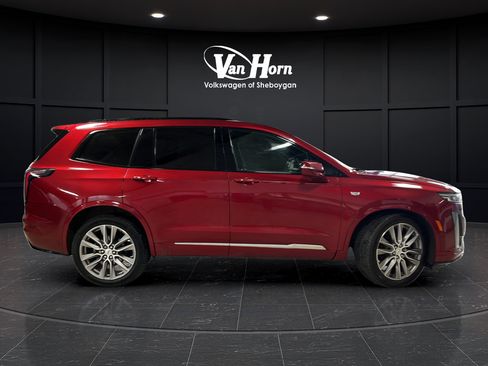 Used 2021 Cadillac XT6 Sport w/ Platinum Package AWD/4WD image 8