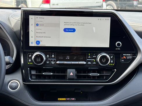 New 2026 Toyota Highlander Limited AWD/4WD image 23