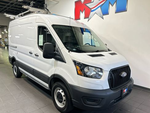 Used 2022 Ford Transit 250 Medium Roof RWD image 2
