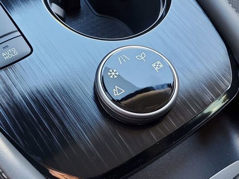 New 2026 Nissan Rogue Platinum image 29