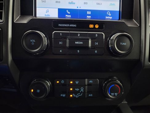 Used 2022 Ford F250 XLT w/ Black Appearance Package image 45