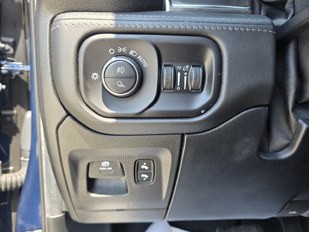 Used 2020 RAM 1500 Limited AWD/4WD image 23