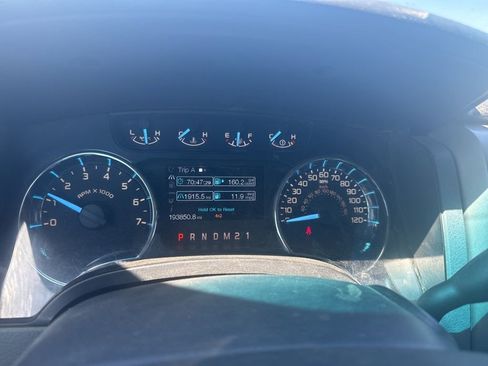 Used 2011 Ford F150 XLT w/ XLT Chrome Pkg image 11