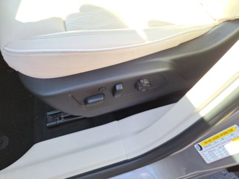 Used 2021 Buick Envision Avenir image 15