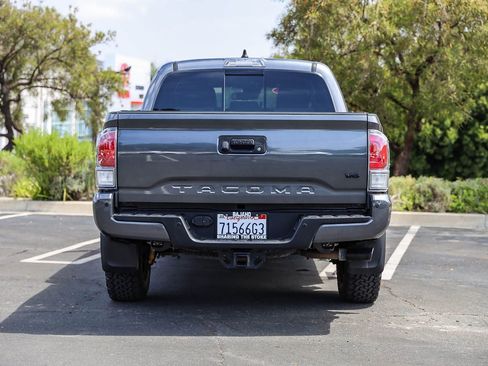 Certified 2021 Toyota Tacoma TRD Off-Road w/ Technology Package AWD/4WD image 5