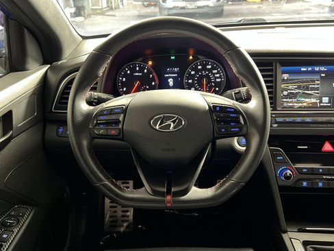 Used 2017 Hyundai Elantra Sport w/ Sport Premium Package 06 image 16
