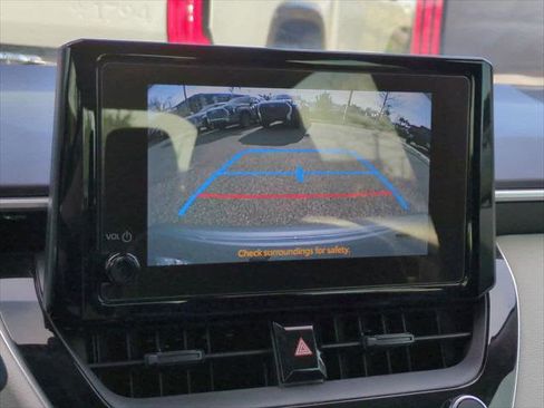 Certified 2025 Toyota Corolla LE image 19