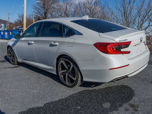Used 2018 Honda Accord Sport image 7