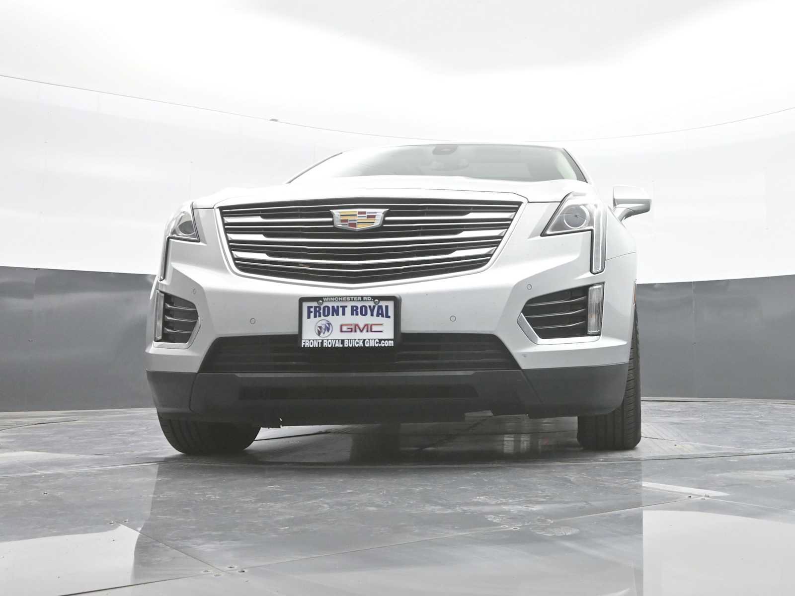 Used 2017 Cadillac XT5 Luxury w/ Driver Awareness Package AWD/4WD image 42