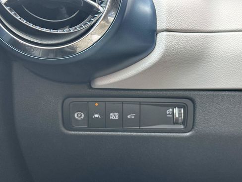 Used 2026 Chevrolet Equinox EV LT FWD image 25