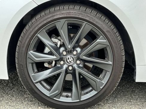 Used 2025 Toyota Corolla SE FWD image 32