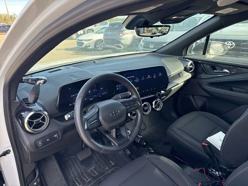 Used 2024 Chevrolet Blazer EV AWD Police image 5