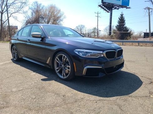 Used 2018 BMW M550i xDrive image 1