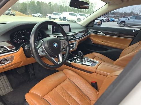 Used 2020 BMW 750i xDrive w/ Luxury Rear Seating Package image 23