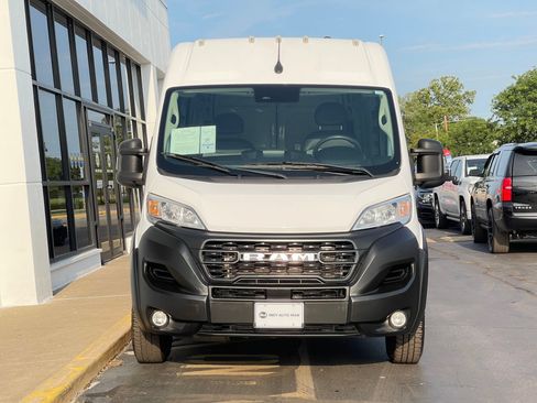 Used 2023 RAM ProMaster 2500 w/ Convenience Group FWD image 8