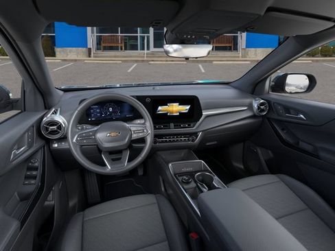 New 2026 Chevrolet Equinox LT w/ Convenience Package II FWD image 15