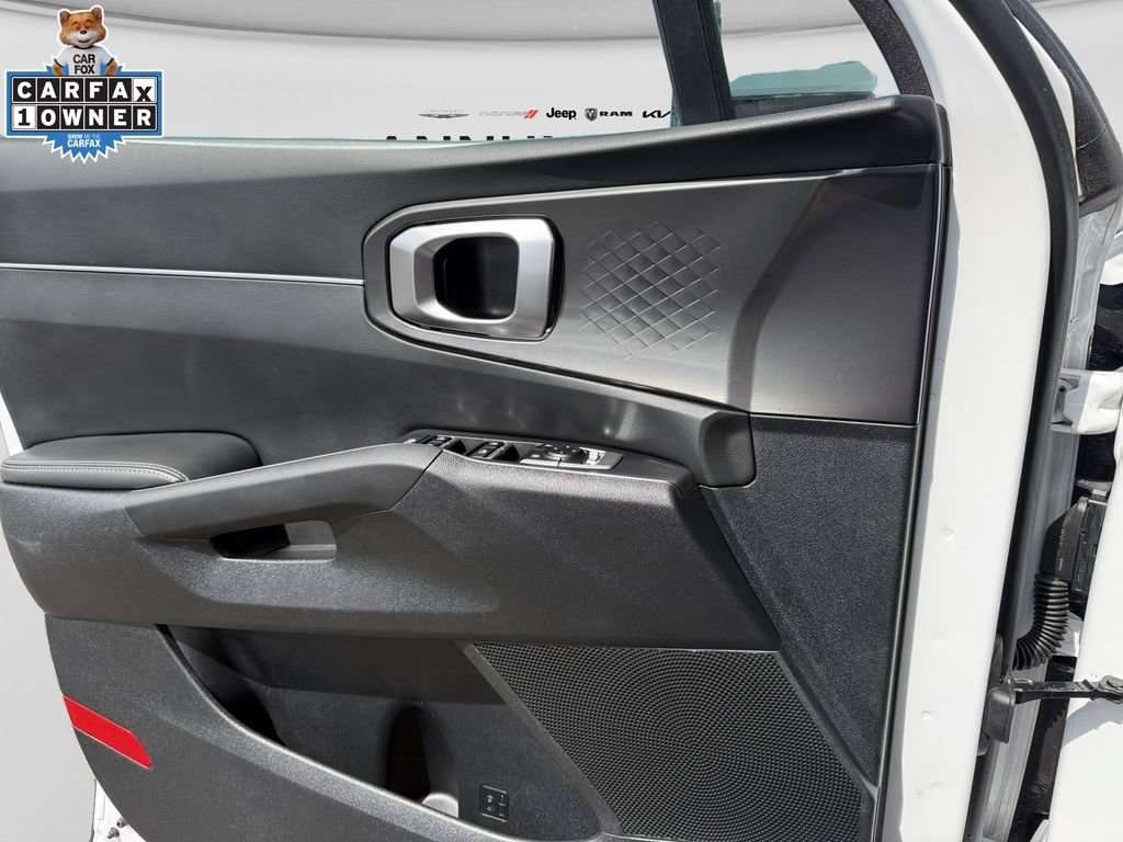Certified 2025 Kia Sorento S w/ Panoramic Sunroof Package FWD image 28