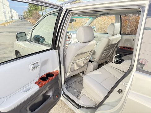 Used 2006 Toyota Highlander 4WD Hybrid image 17