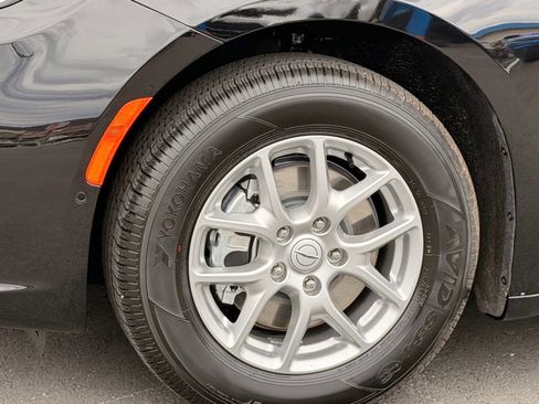 New 2026 Chrysler Pacifica Select FWD image 19