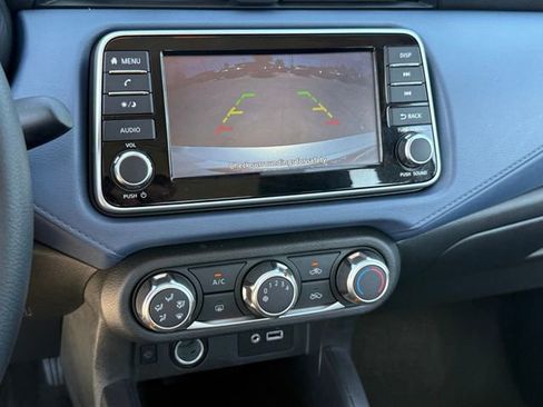Used 2025 Nissan Versa SV FWD image 20