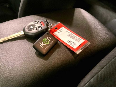 Used 2016 Subaru Impreza 2.0i Premium image 15