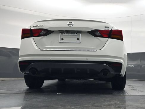 Used 2022 Nissan Altima 2.5 SR FWD image 46