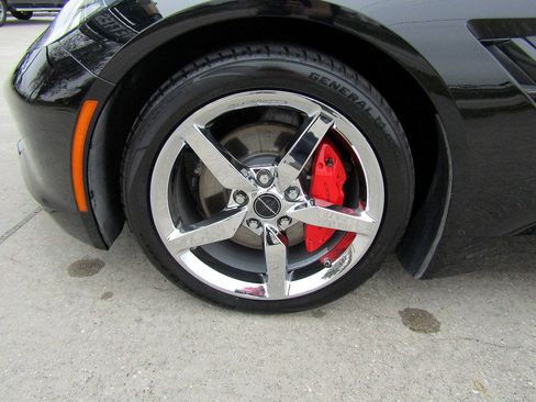 Used 2014 Chevrolet Corvette Stingray 2LT Convertible w/ 2LT Preferred Equipment Group image 25